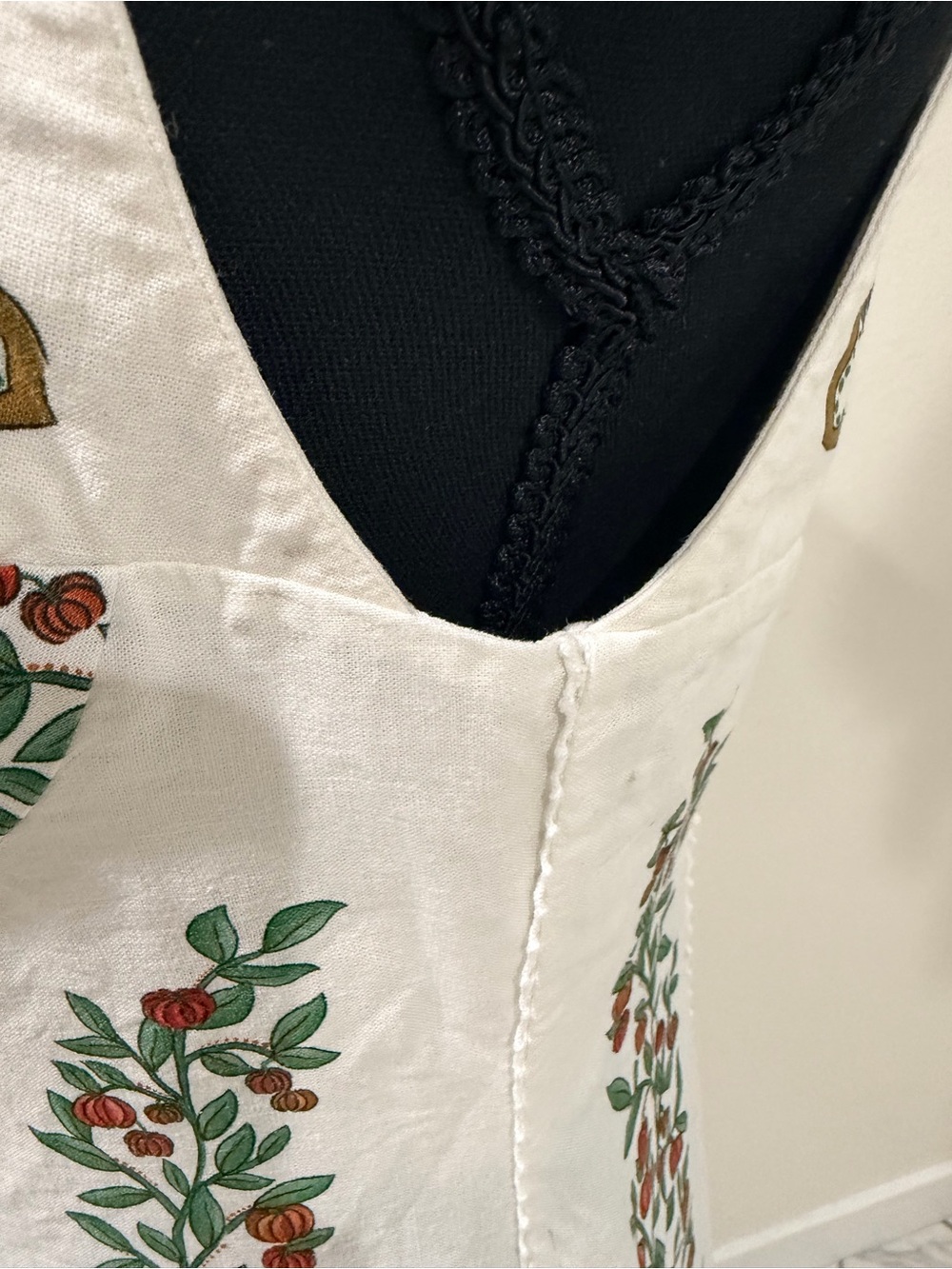 FARM Rio White Maxi Dress with Red & Green Floral Embroidery - Picture 9 of 9